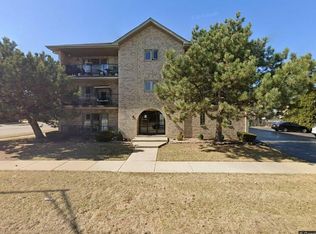 8658 Lockwood Ave APT 2S, Burbank, IL 60459