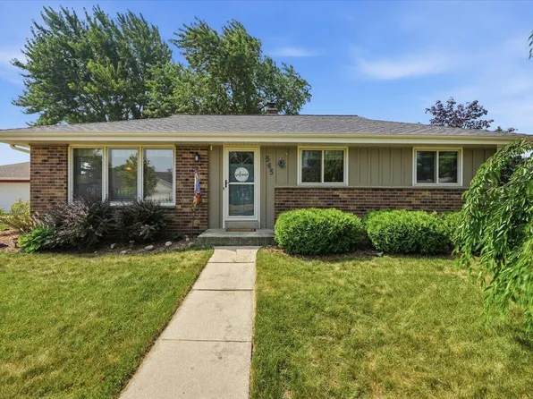 545 E Estates PLACE, Oak Creek, WI 53154