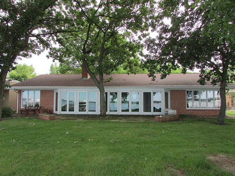 1st image of 2922 Okoboji Blvd