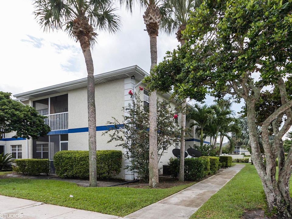 1st image of 1507 SE Royal Green Cir #101