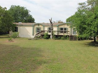102 Summerwood Dr, Liberty Hill, TX 78642