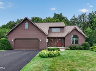 5 Miller Court, Burnt Hills, NY 12027