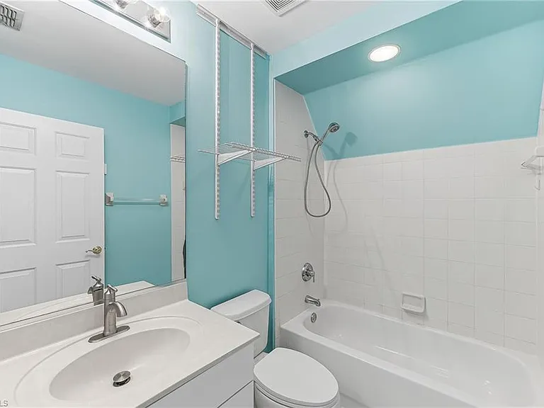 800 Carrick Bend Cir — Photo 24