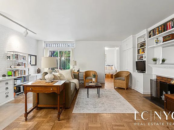 4th image of 138 W 87th St