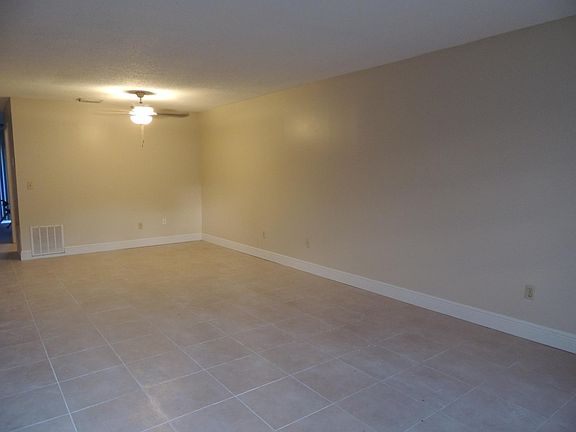 Hall + Formal Dining