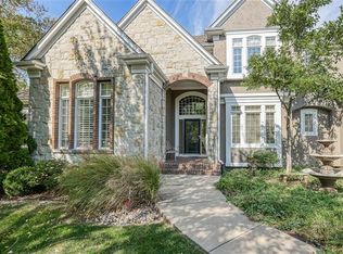 3704 W 141st St, Leawood, KS 66224