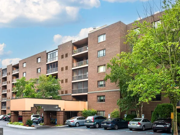 1219 W Wynnewood Rd APT 309, Wynnewood, PA 19096