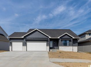 11674 S 124th St, Papillion, NE 68046