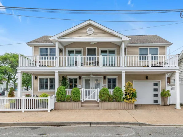 625 W Walnut Street, Long Beach, NY 11561