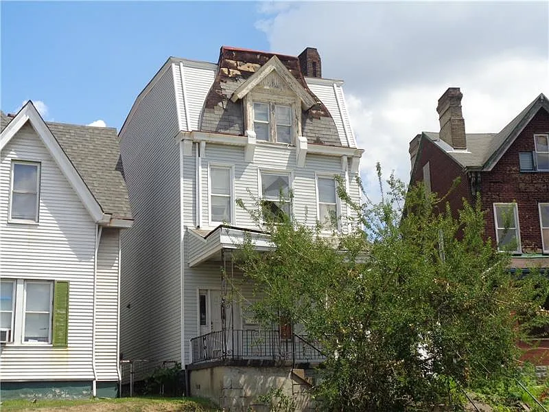 2334 California Ave photo 1