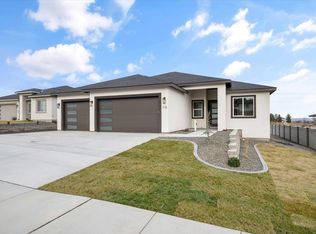 718 Mara Loop, Richland, WA 99352