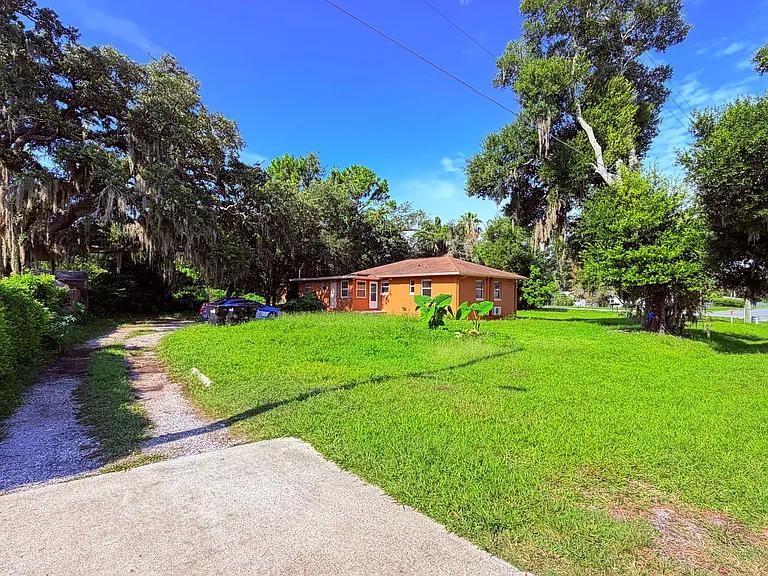 5122 Old Cheney Hwy — Photo 2