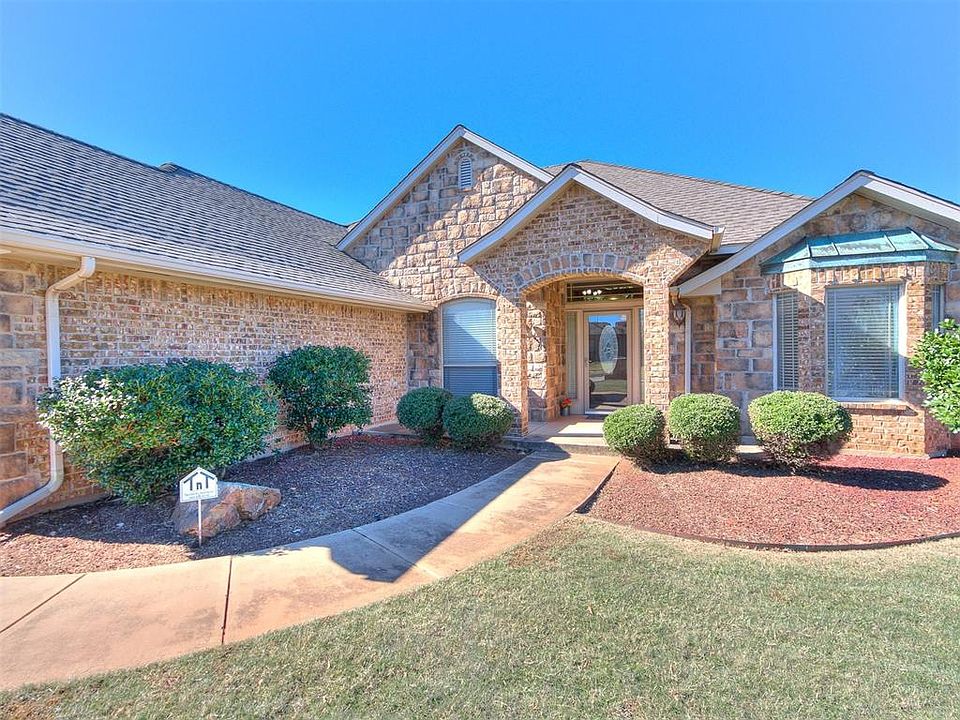 1st image of 705 Kelsi Dr