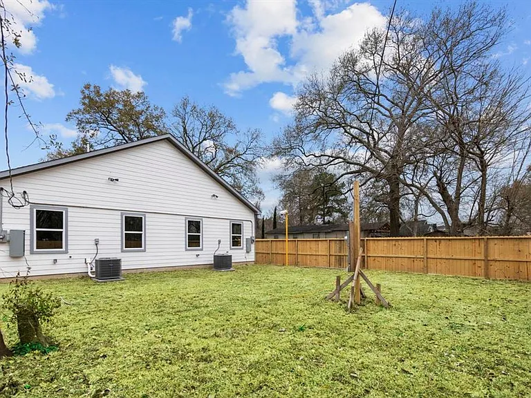 1010 Junell St #A — Photo 16