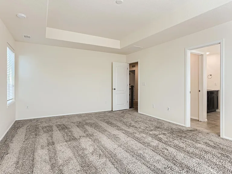 14980 Vienna Cir — Photo 16