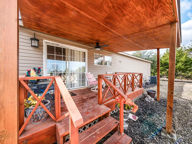 366 Tony Ln — Photo 31