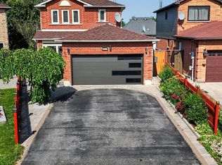 1642 Pepperwood Gate, Pickering, ON L1X 2K3