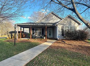 812 Thistle Ct, Boiling Springs, SC 29316