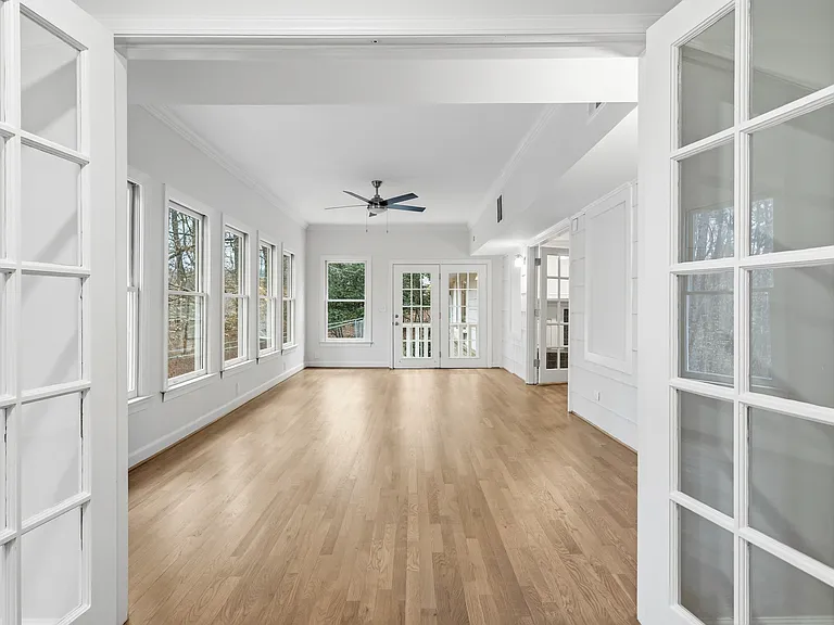 1504 Homestead Rd — Photo 20