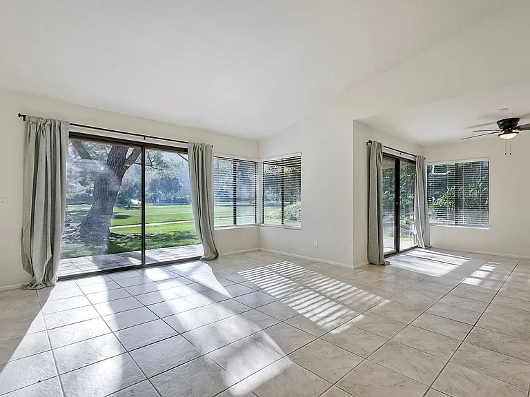4131 Cyprus Island Ct — Photo 8