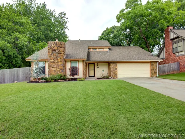 7444 S Oxford Ave, Tulsa, OK 74136