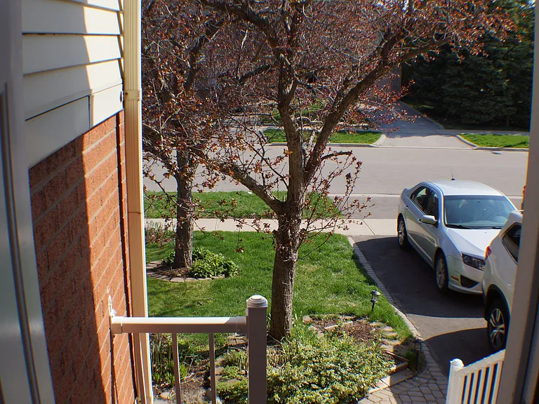1140 Leewood Dr — Photo 2