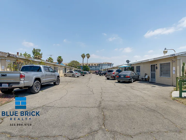 7910 Willis Ave #4 — Photo 16
