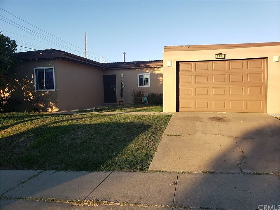 1st image of 1307 S 58th St