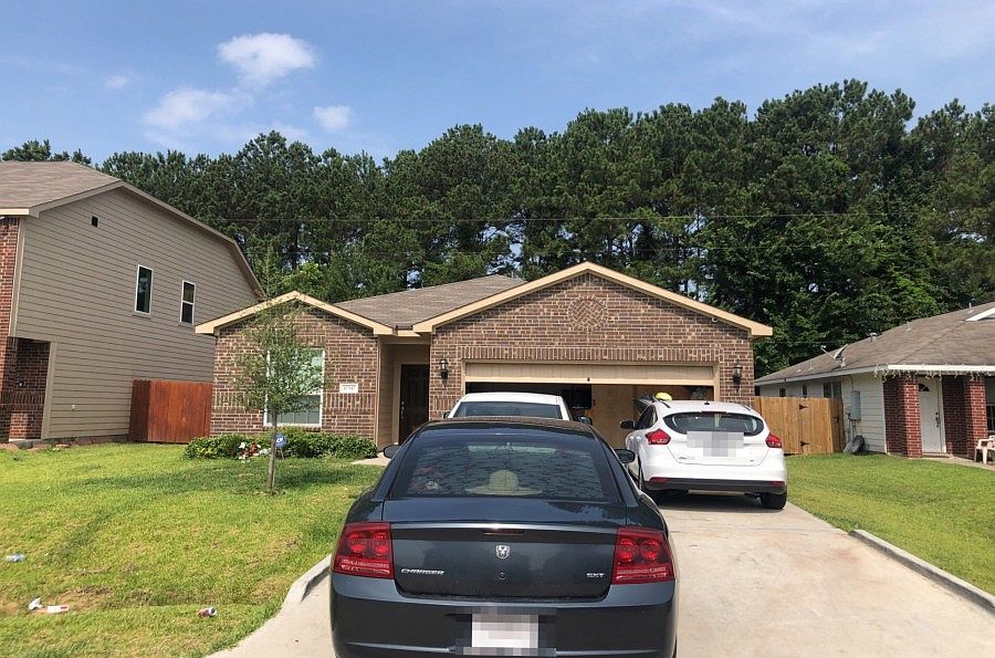 1st image of 10547 Pine Landing Dr