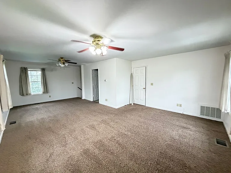 12607 S Pope Lick Rd — Photo 27