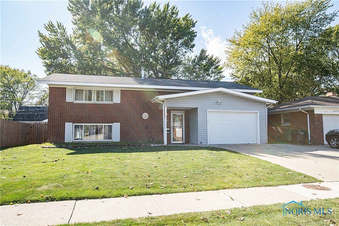 1109 Kirk St, Maumee, OH 43537 Zillow