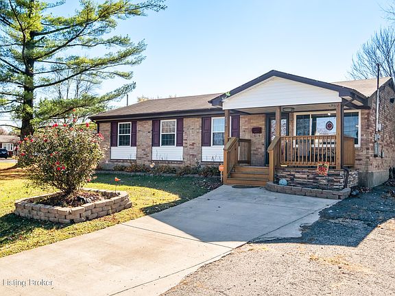 2nd image of 4010 Bellflower Dr