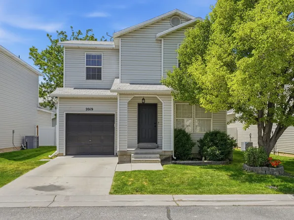 2019 N 2195 W, Clinton, UT 84015