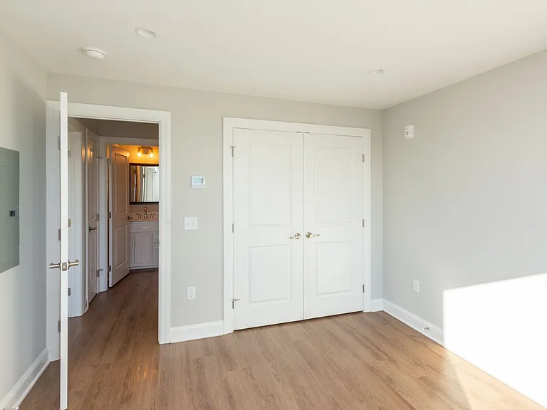 925 at North — Photo 33