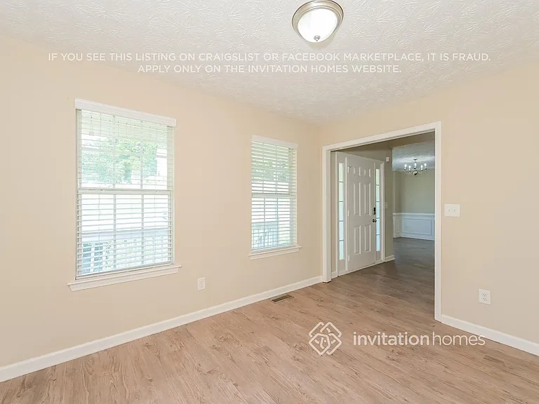 559 Michael Cir — Photo 9