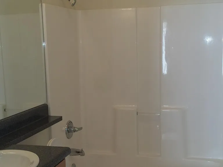 Full bathroom...4 in the unit