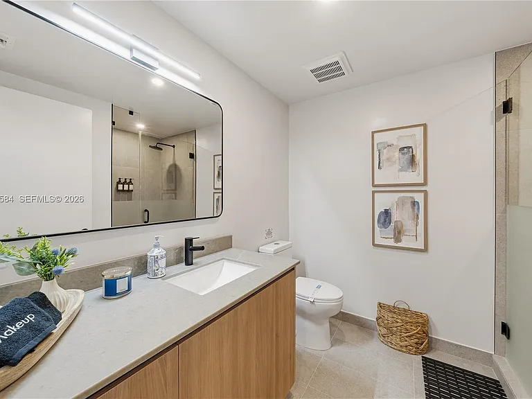 121 NE 5th St #2604 — Photo 19