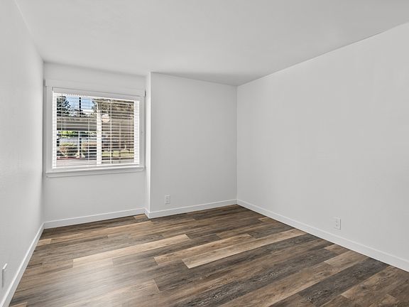 4th image of 1855 NE Lotus Dr #112
