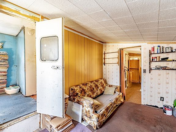 4th image of 23 Mobile Home Way