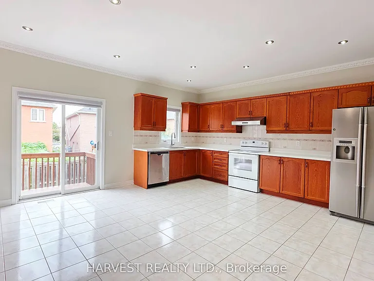 10 Walford Rd — Photo 8
