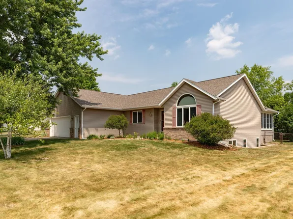 505 2nd St SE, Plainview, MN 55964
