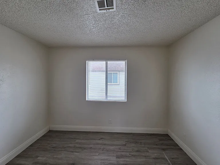 156 Judy Ln — Photo 6