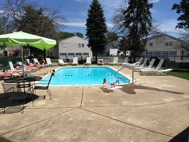 SHARED PRIVATE POOL