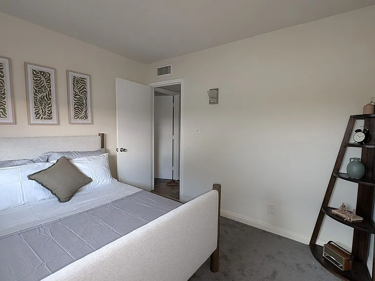 4702 N State Highway 90 #18 — Photo 35