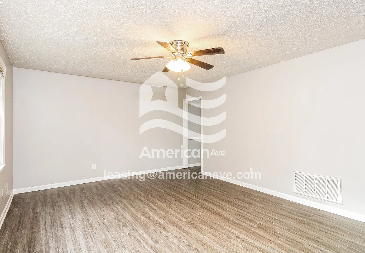 1009 Newnham Drive, 29210; #1375 - 1375 — Photo 3