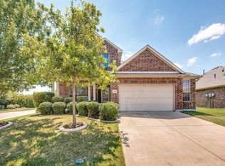 9001 Georgetown Pl, Fort Worth, TX 76244
