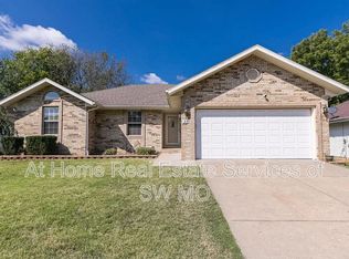 313 S Dexter Ave, Springfield, MO 65802