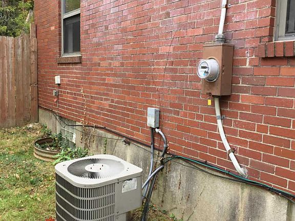 5th image of 3028 Worthington Ave