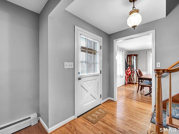 3rd image of 30 Clinton Place