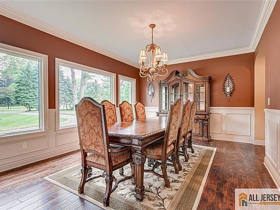 5th image of 49 Patton Dr